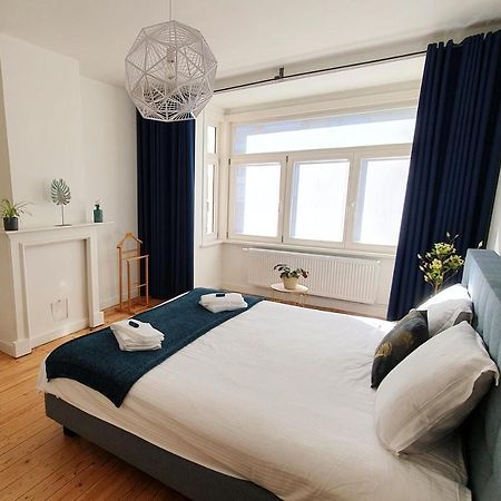Trendy, Authentieke Woning Met Groot Terras En Tuin Villa Брюж Екстериор снимка