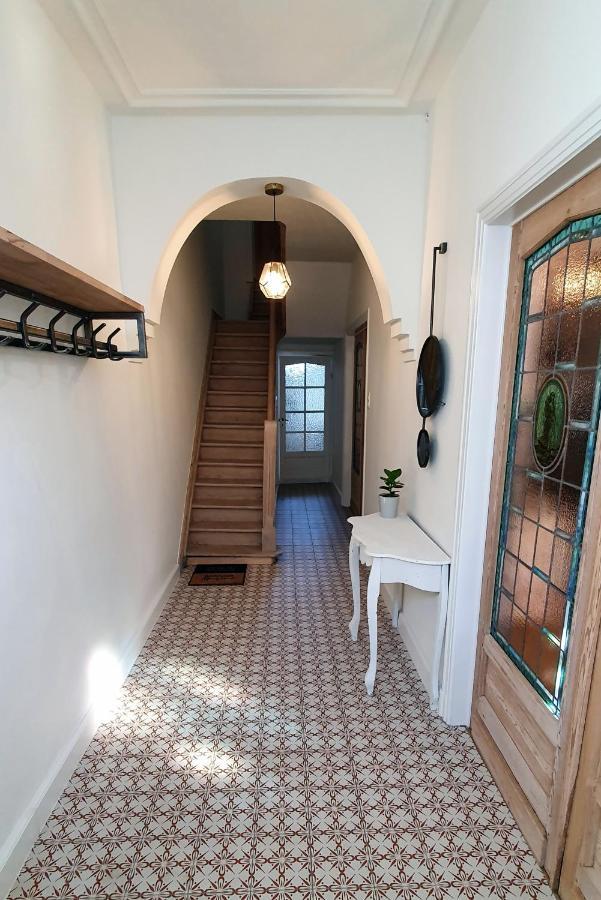 Trendy, Authentieke Woning Met Groot Terras En Tuin Villa Брюж Екстериор снимка